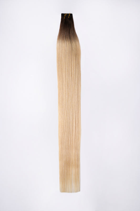 Tape Extension Dunkelbrauner Ansatz mit Übergang in helles Blond
